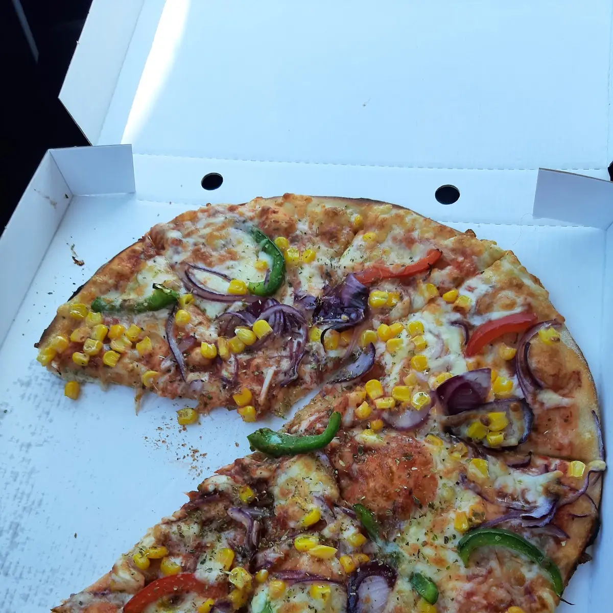 Margherita Mit Paprika Zwiebel Und Mais