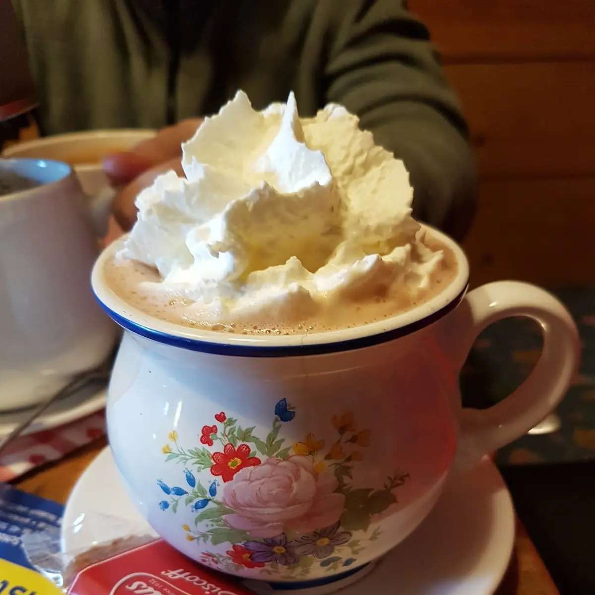 Heiße Chockolade Mit Sahne