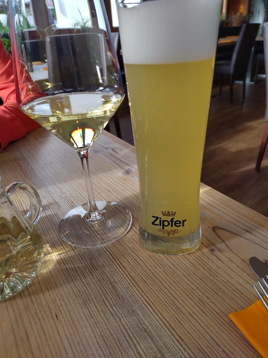 Weize Bier En Witte Wijn