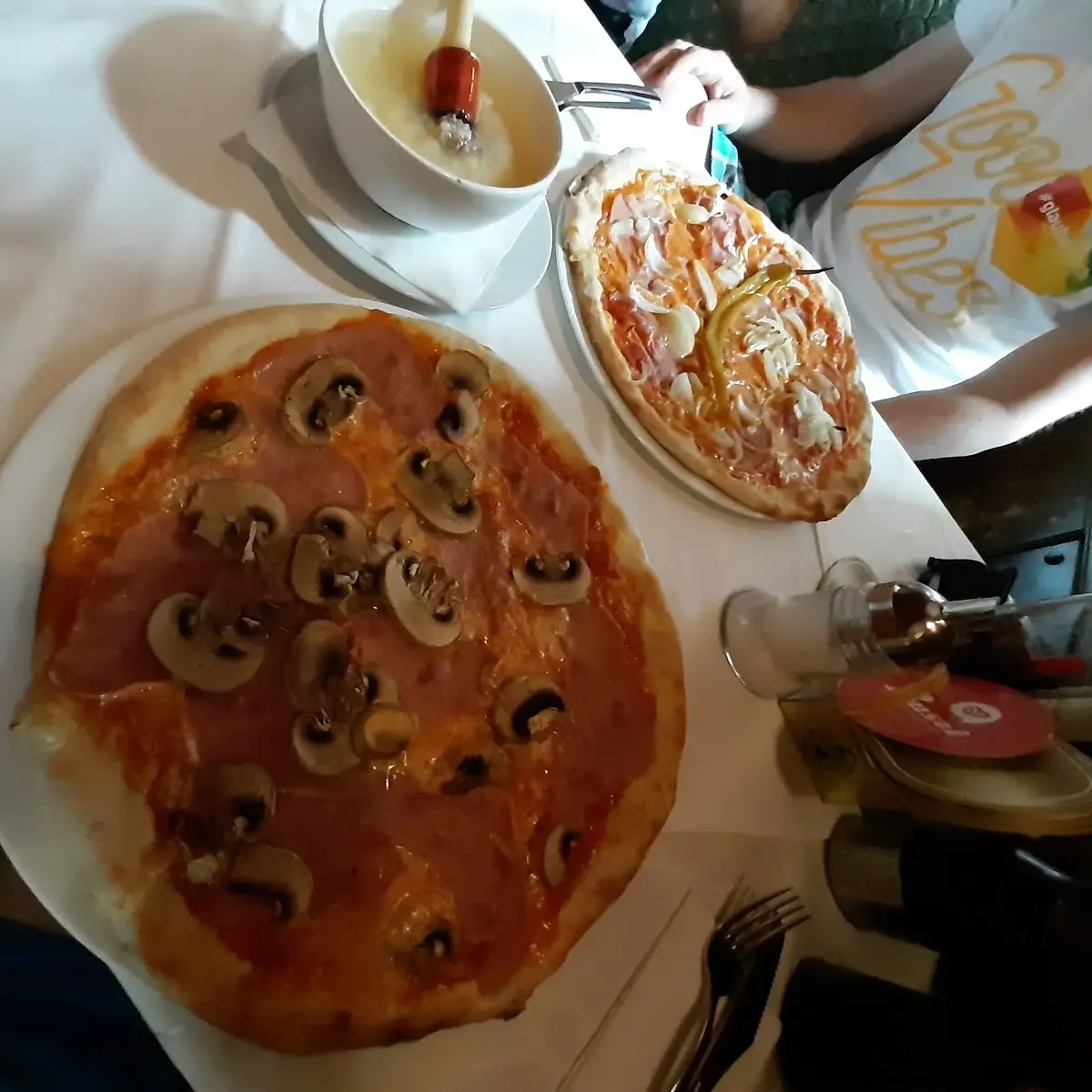 Pizza Prosciutto E Funghi