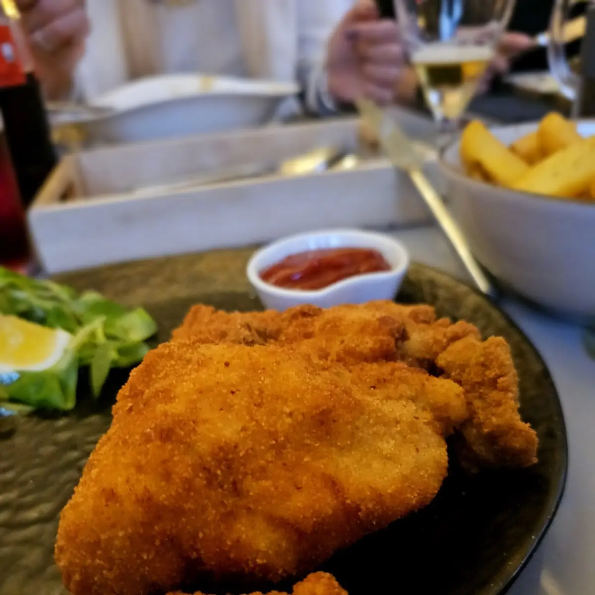Schnitzel Mit Pommes Frites