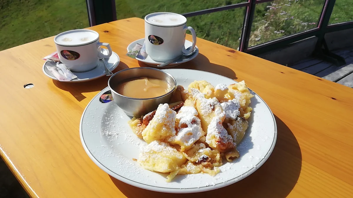 Kaiserschmarren Mit Apfelmus