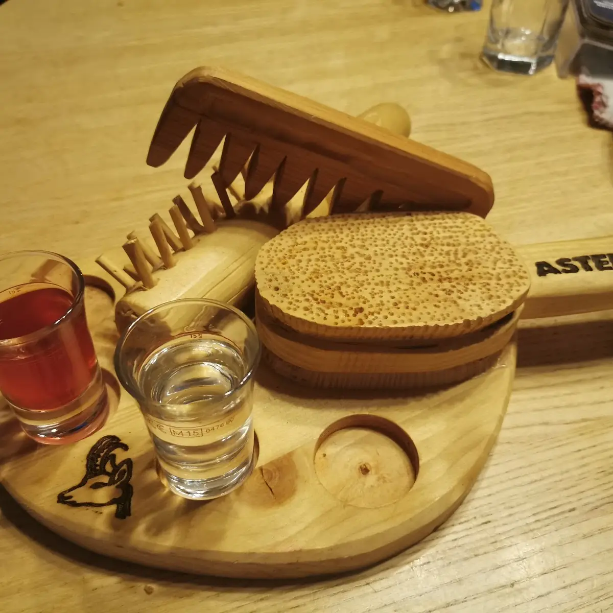 Marillen- & Zirbenschnaps