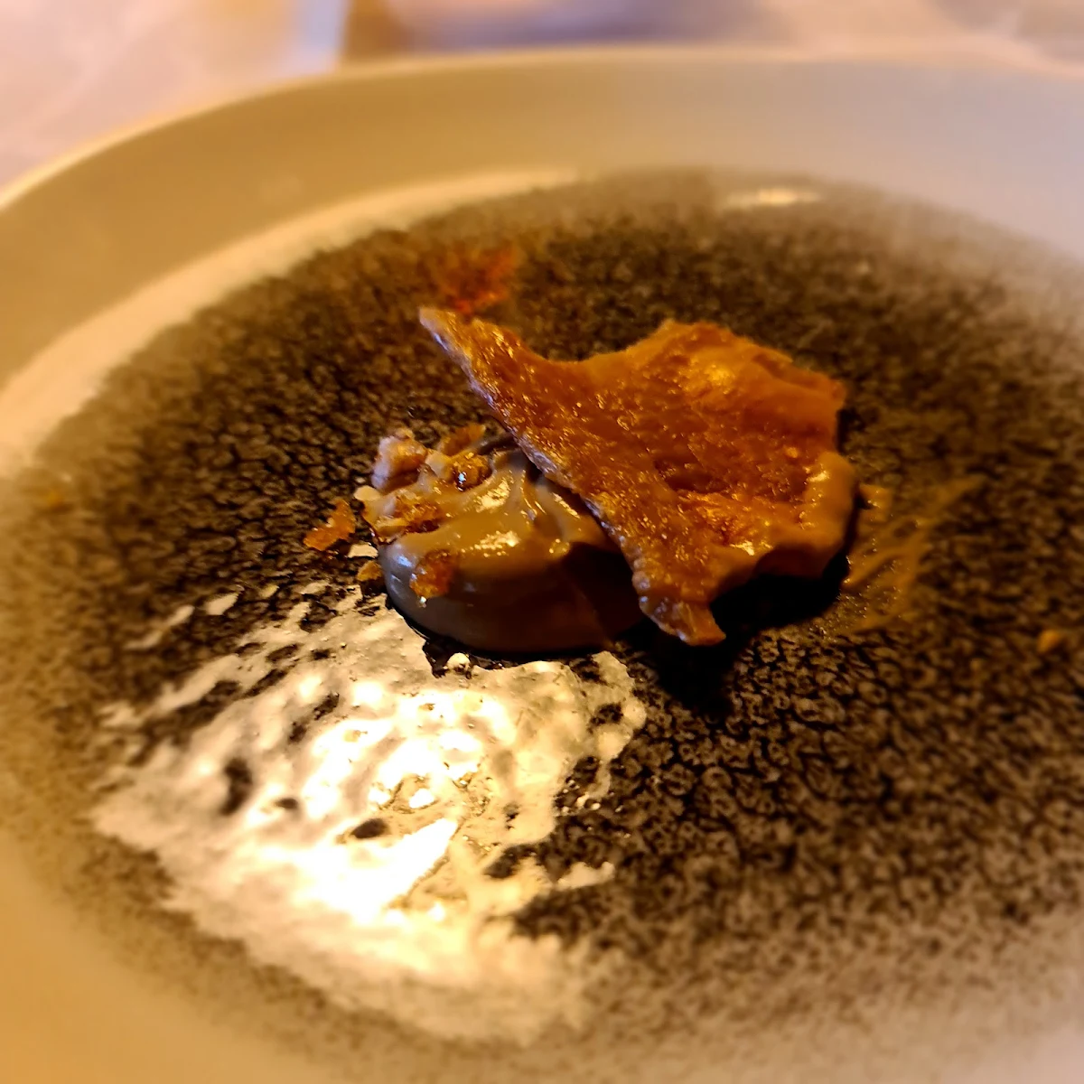 Geflügelleber Terrine Mit Kross Gebratener Hühnchenhaut