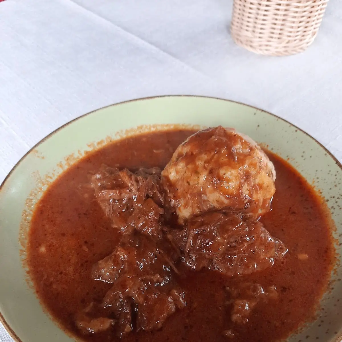 Kleines Gulasch