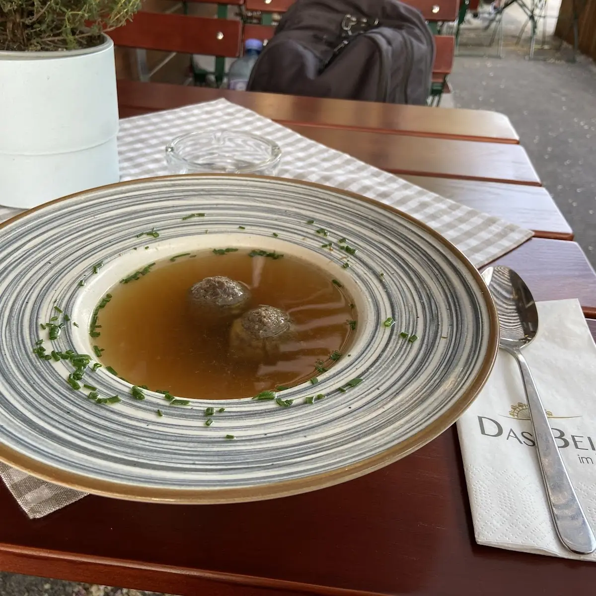 Leberknödelsuppe