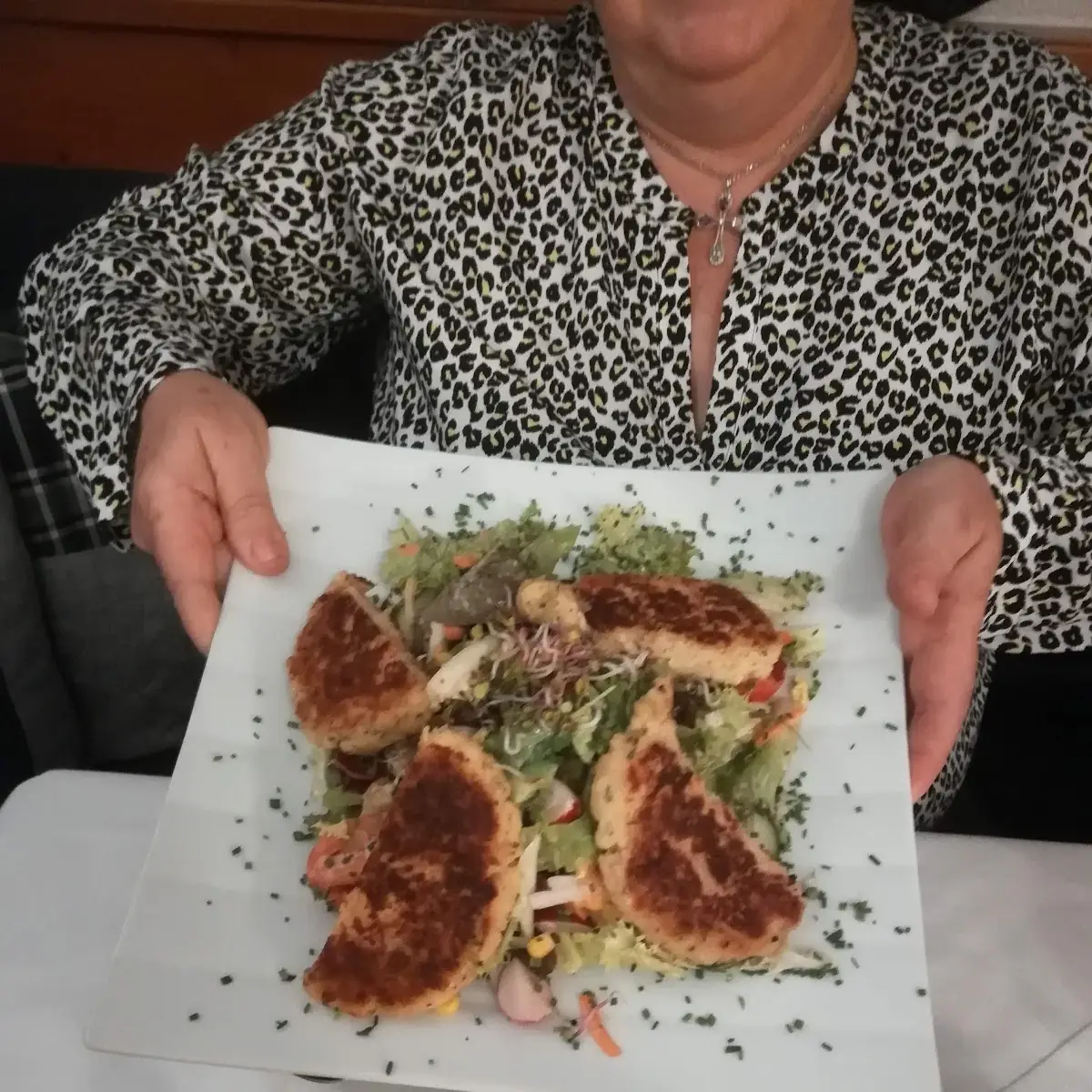 Salat Mit Kaspressknödel