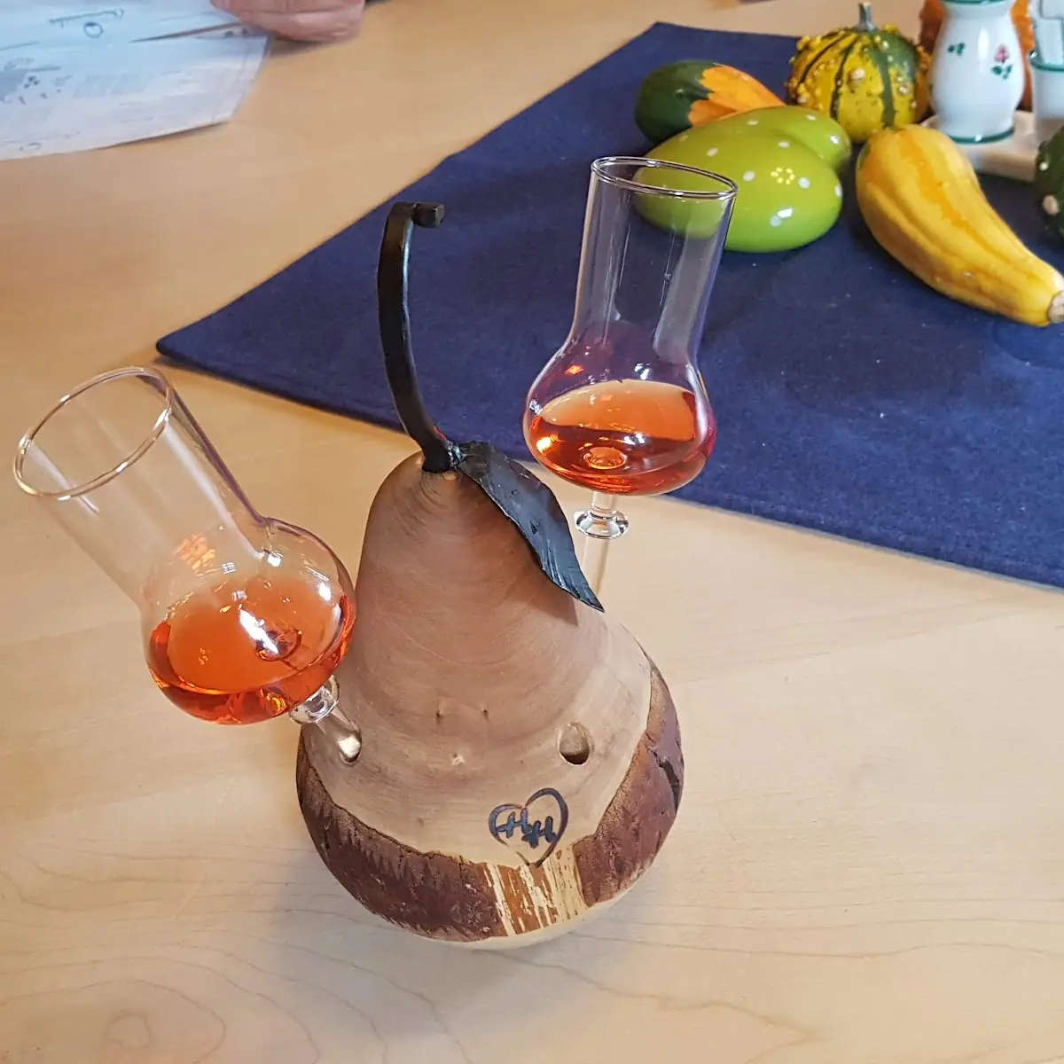 Zirbe Likör