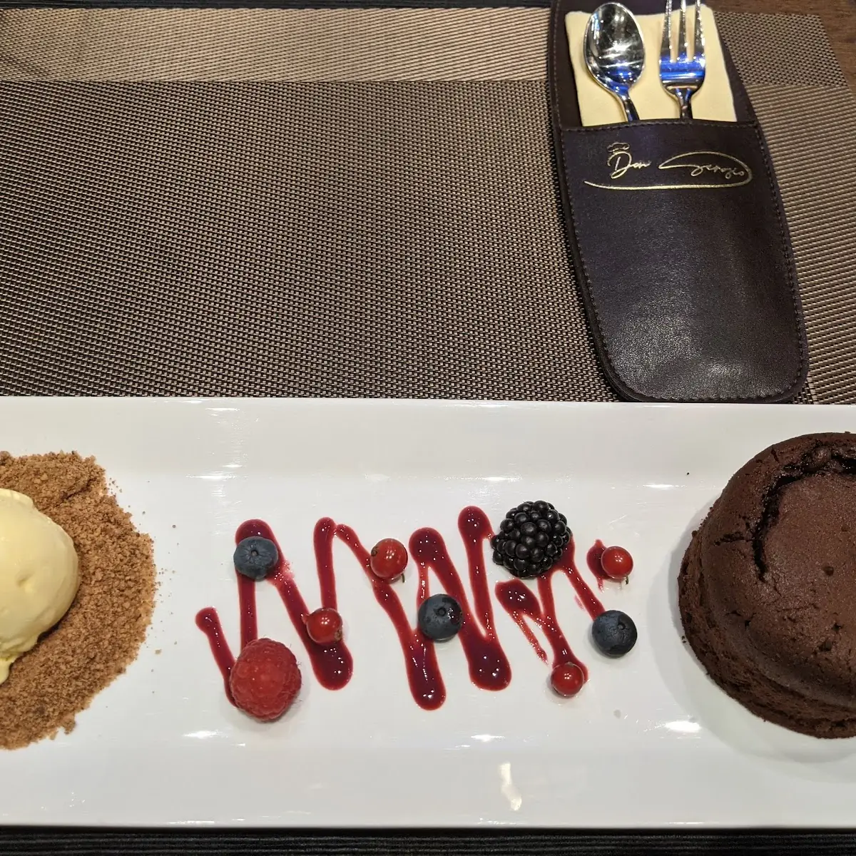 Vulkankuchen Mit Vanilleeis