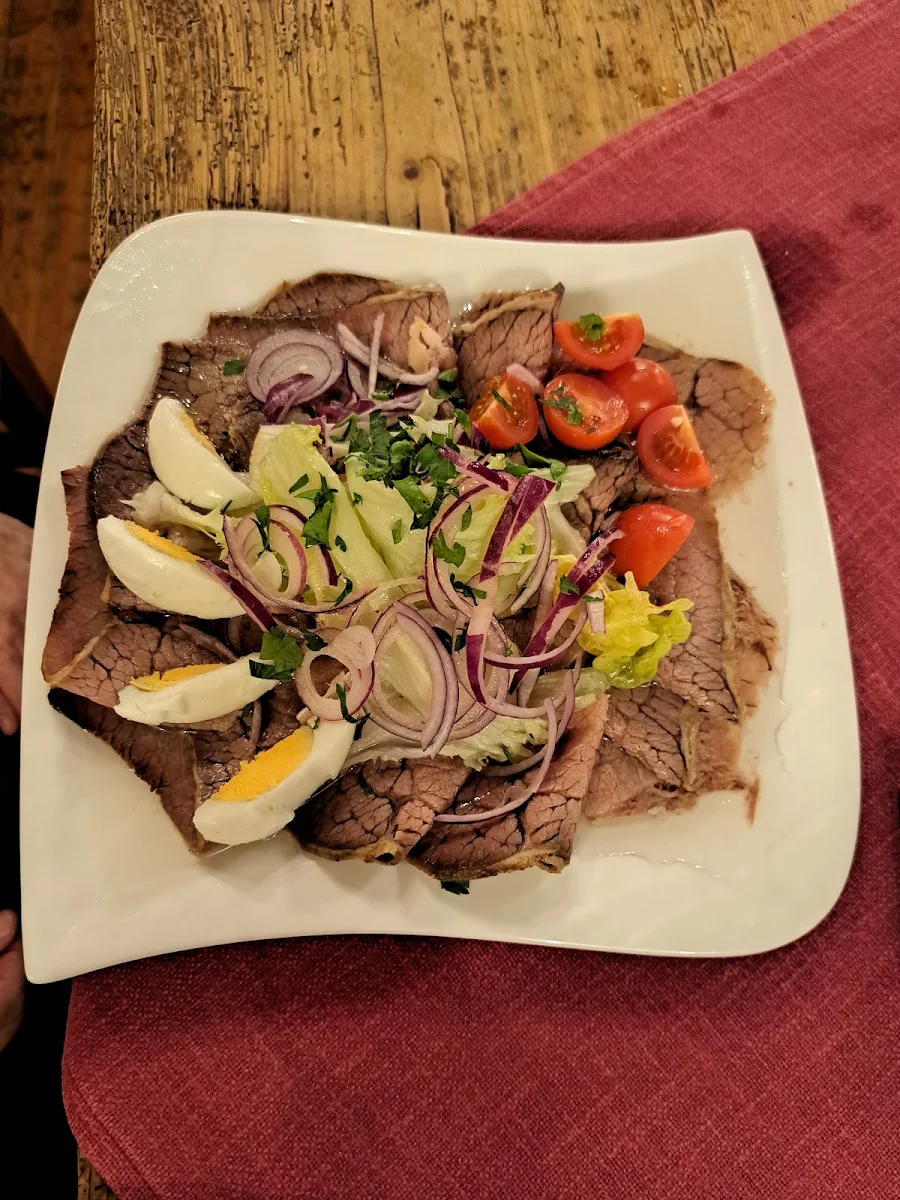 Saures Rindfleisch
