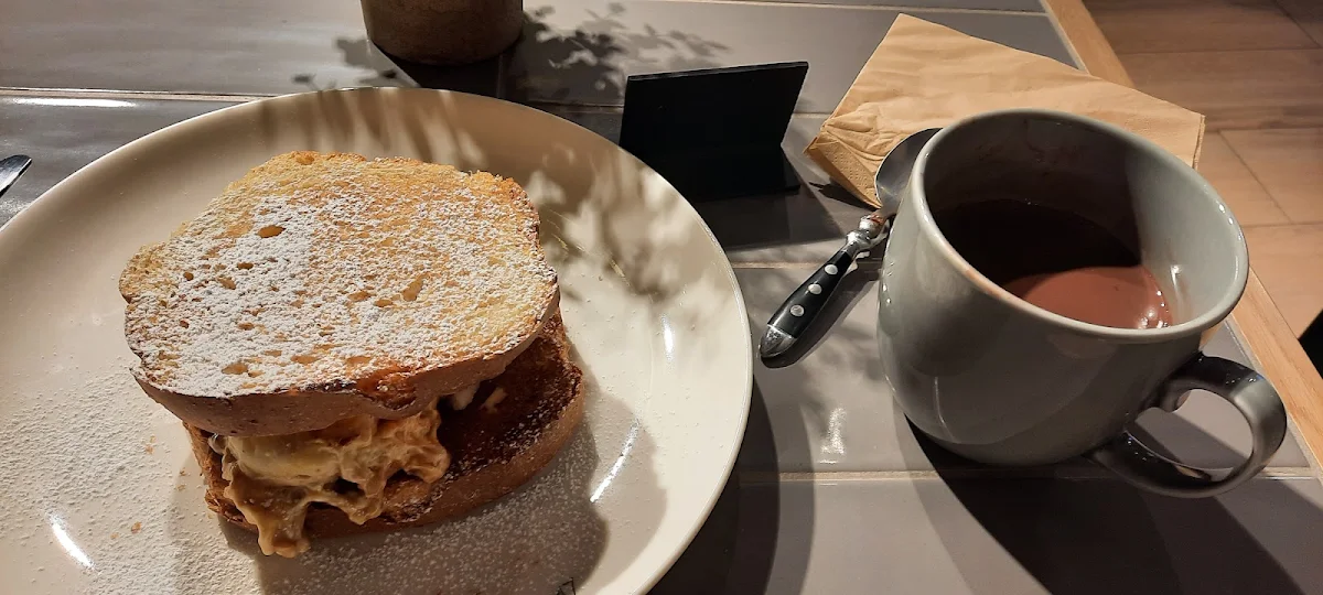 Gelato Toast