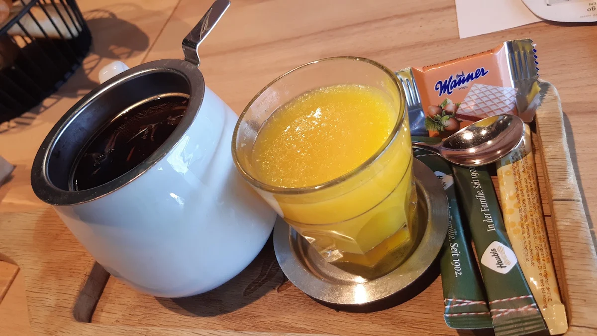 Tee & Orangensaft