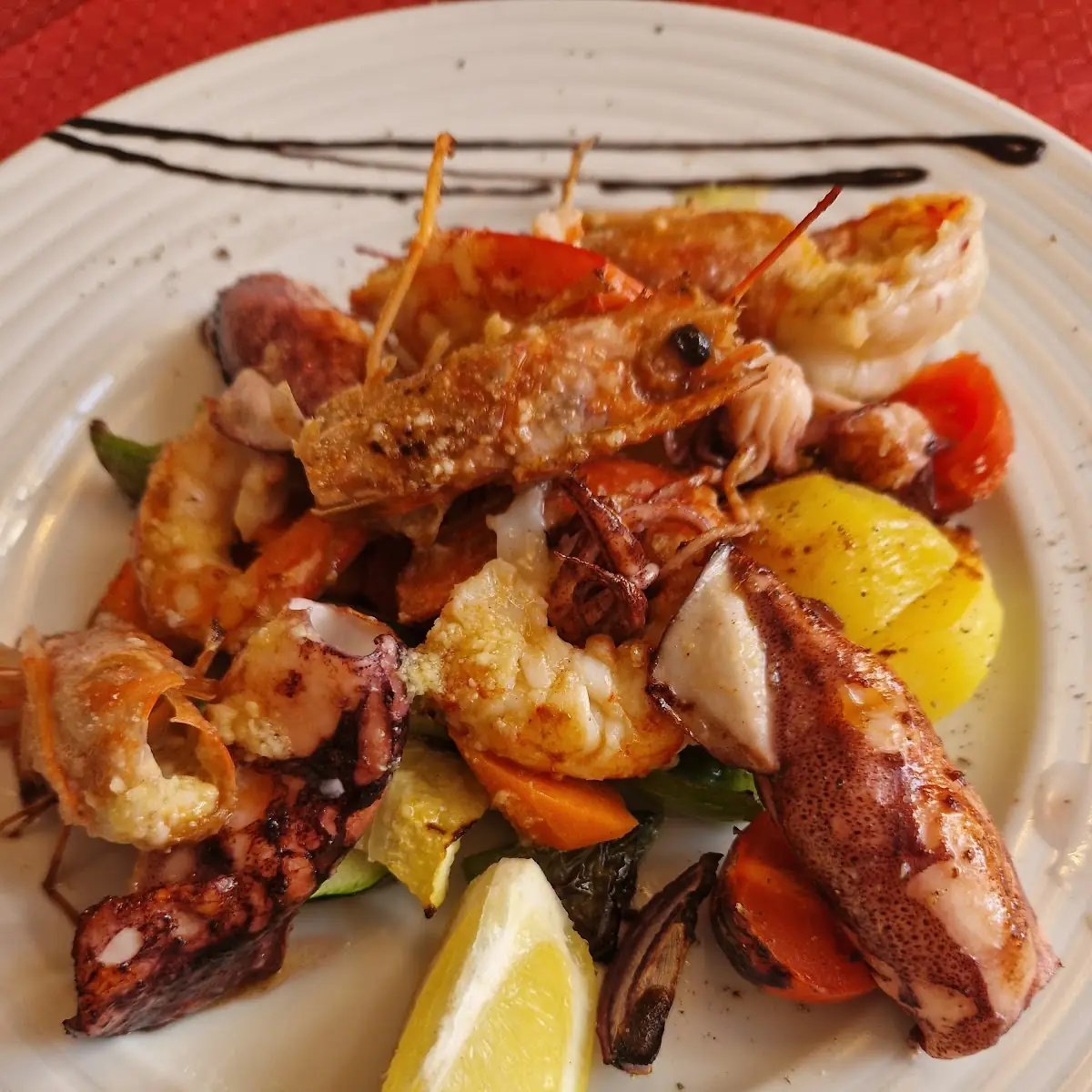 Scampi Und Tintenfisch Vom Grill