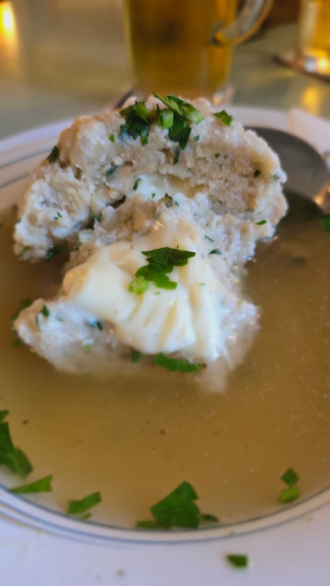 Kasknödelsuppe