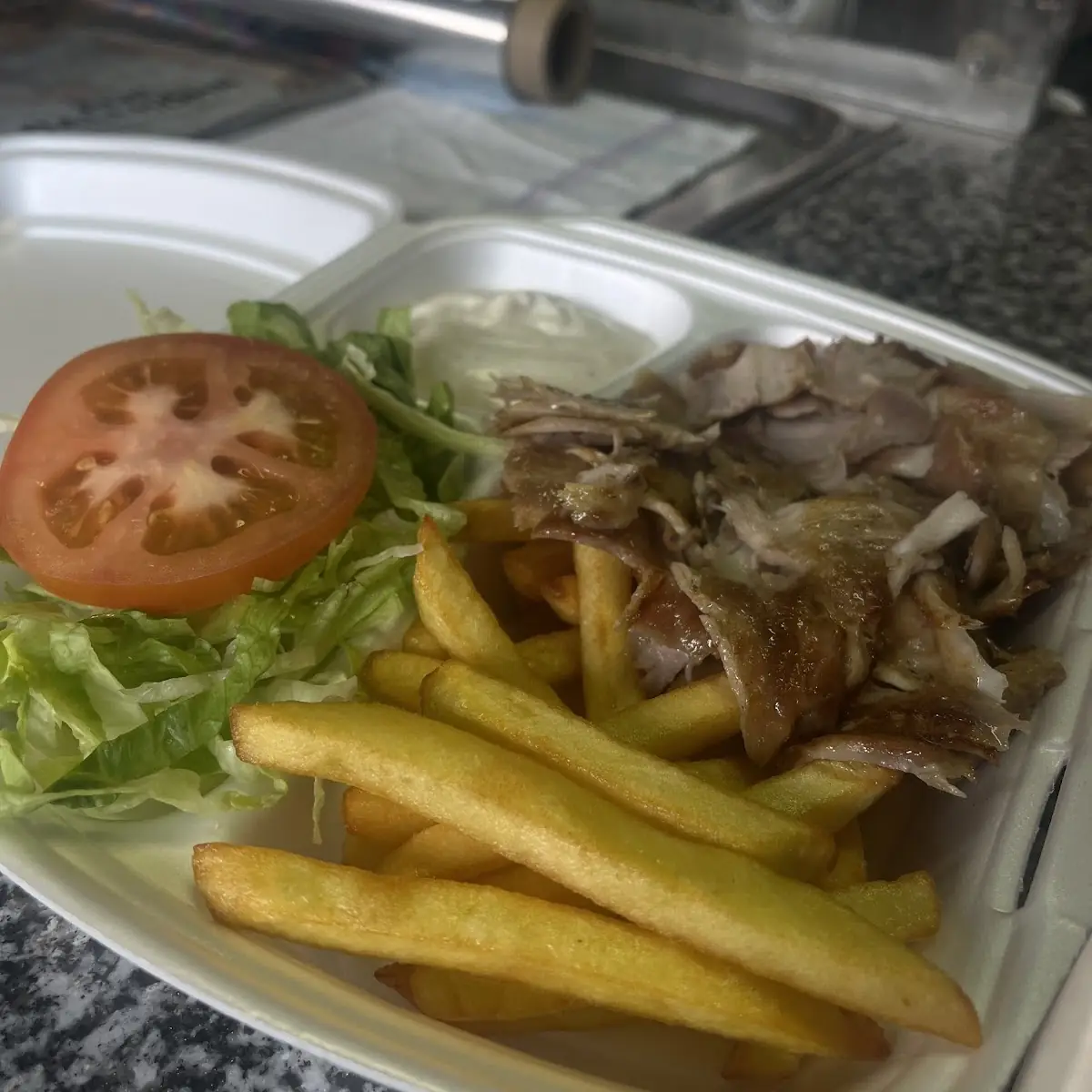 Highlights, Kebap & Pizza Haus TIGRIS