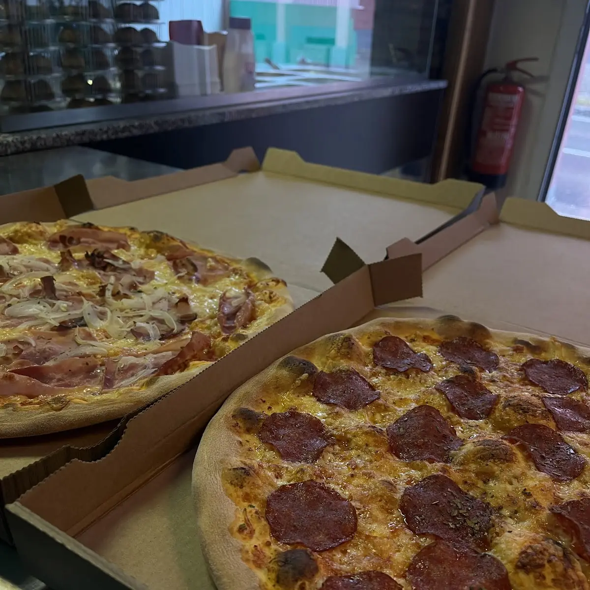 Highlights, Kebap & Pizza Haus TIGRIS