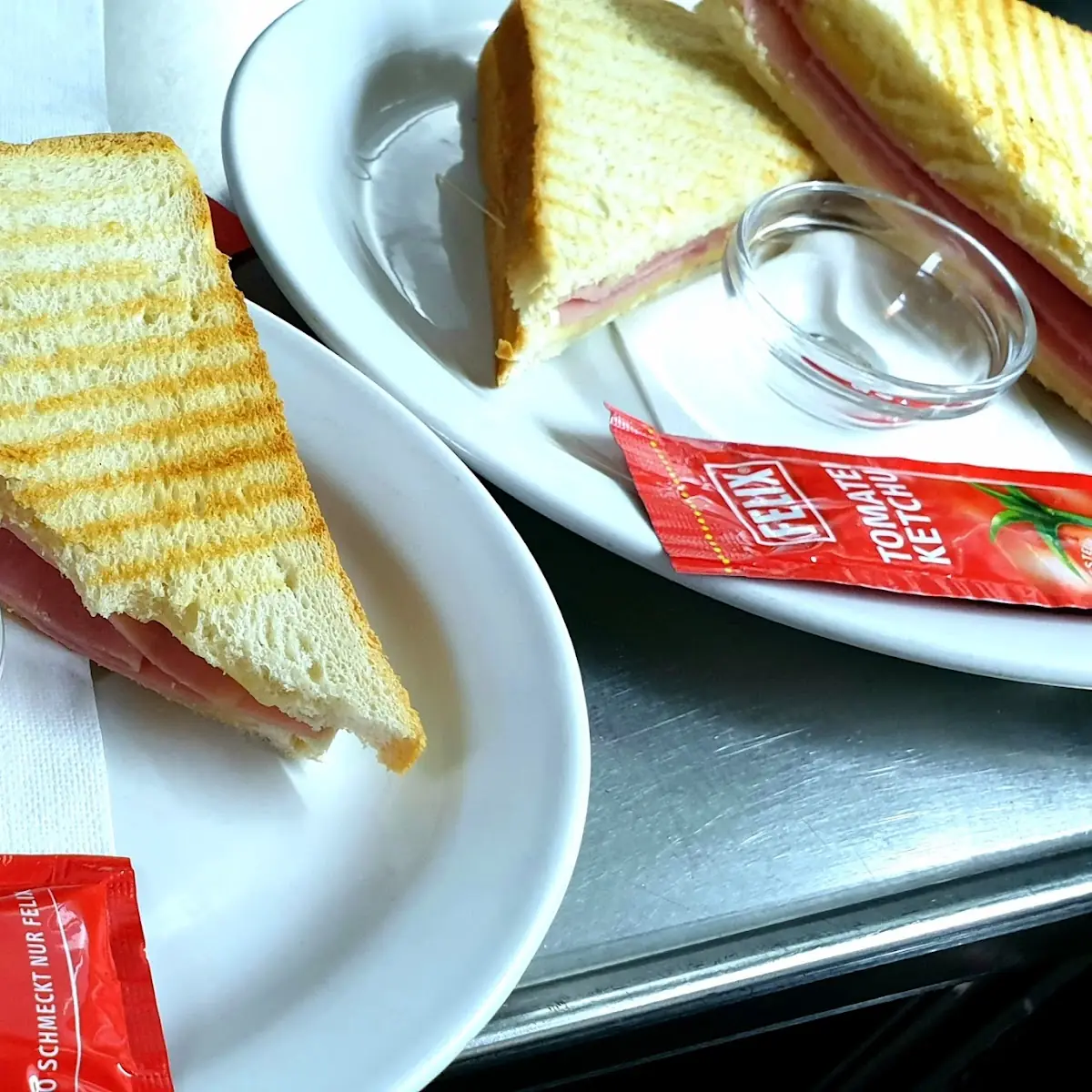 Highlights, Eissalon Caffè Perrella
