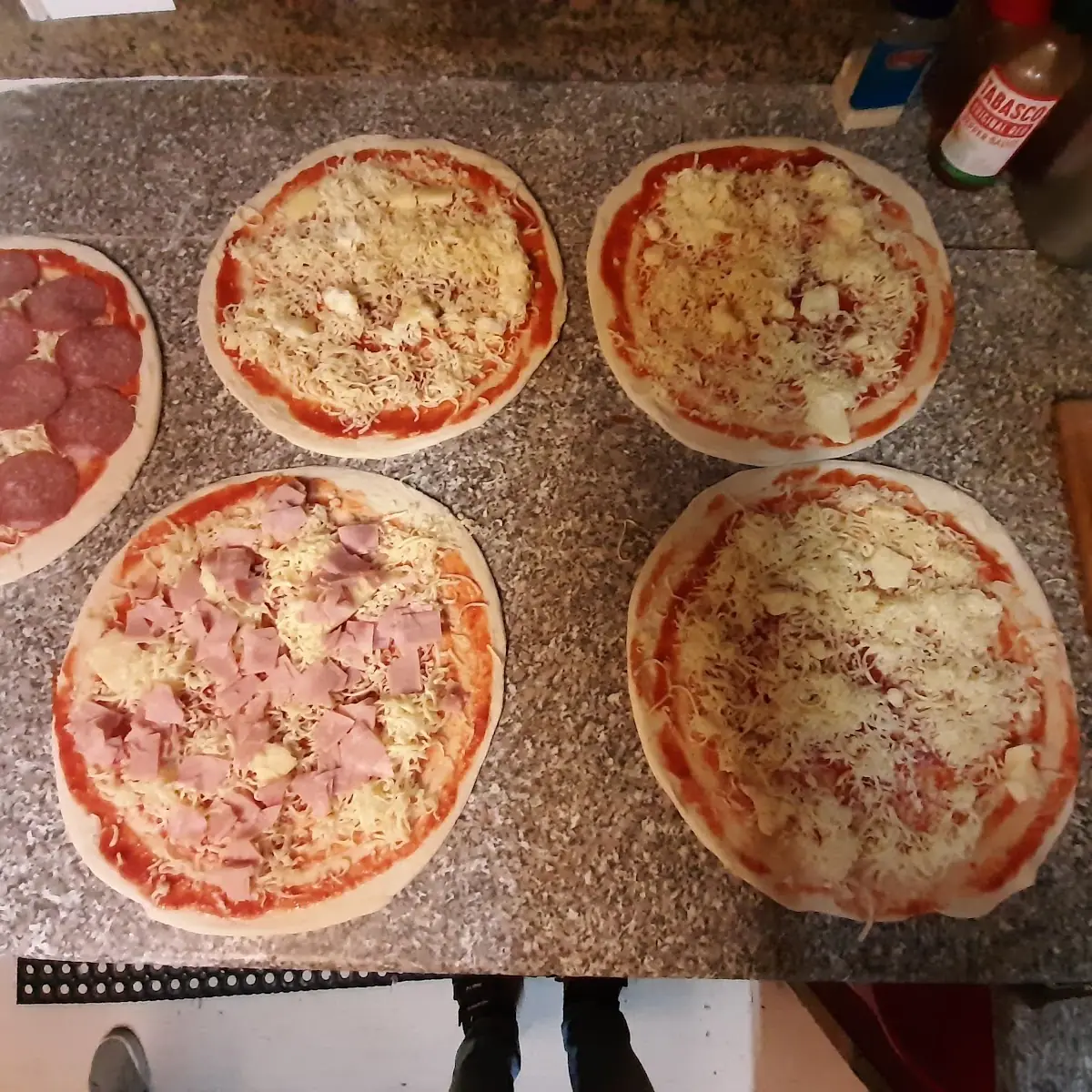 Margarita Salami Und Cardinale