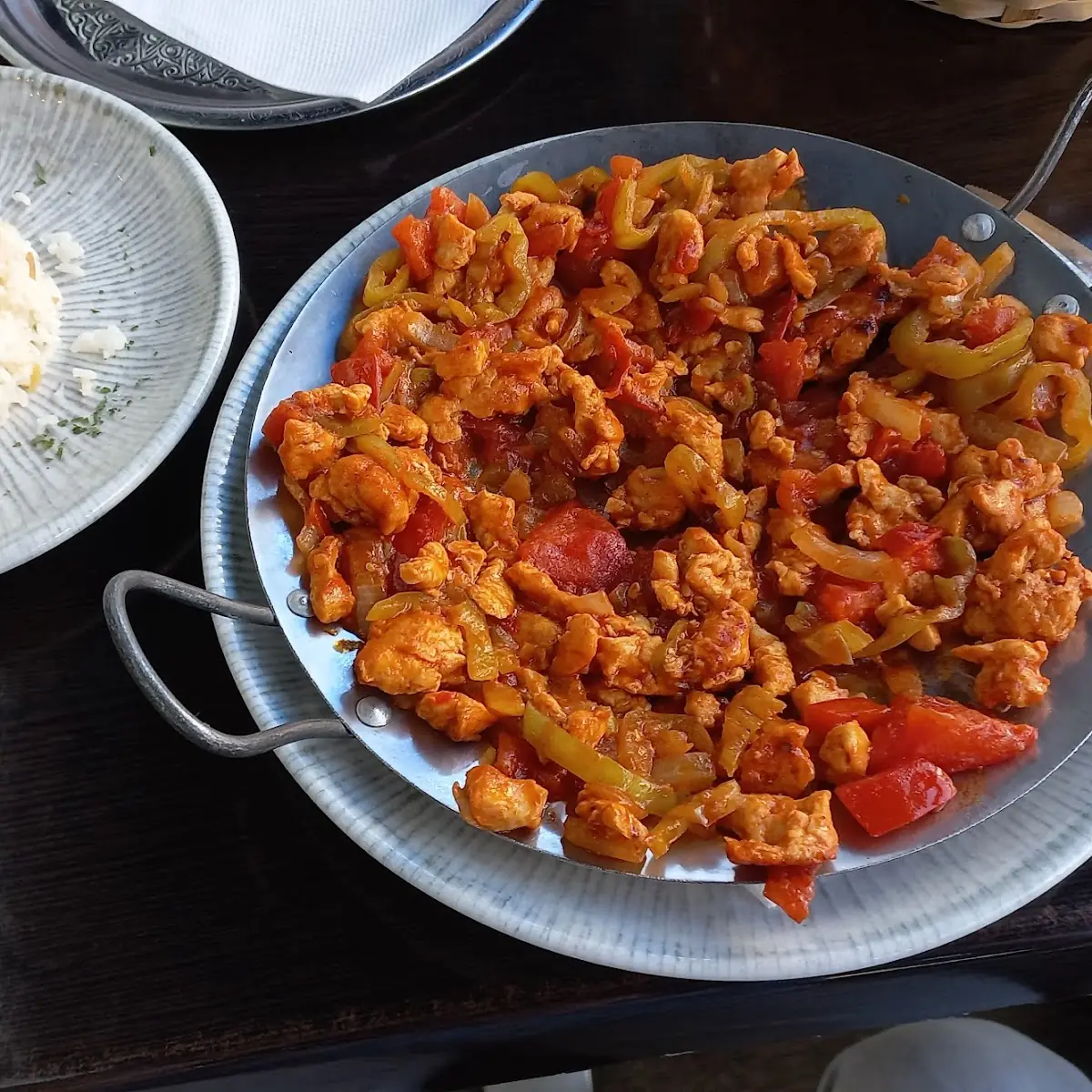 Huhn Mit Paprika Tomaten Und Reis