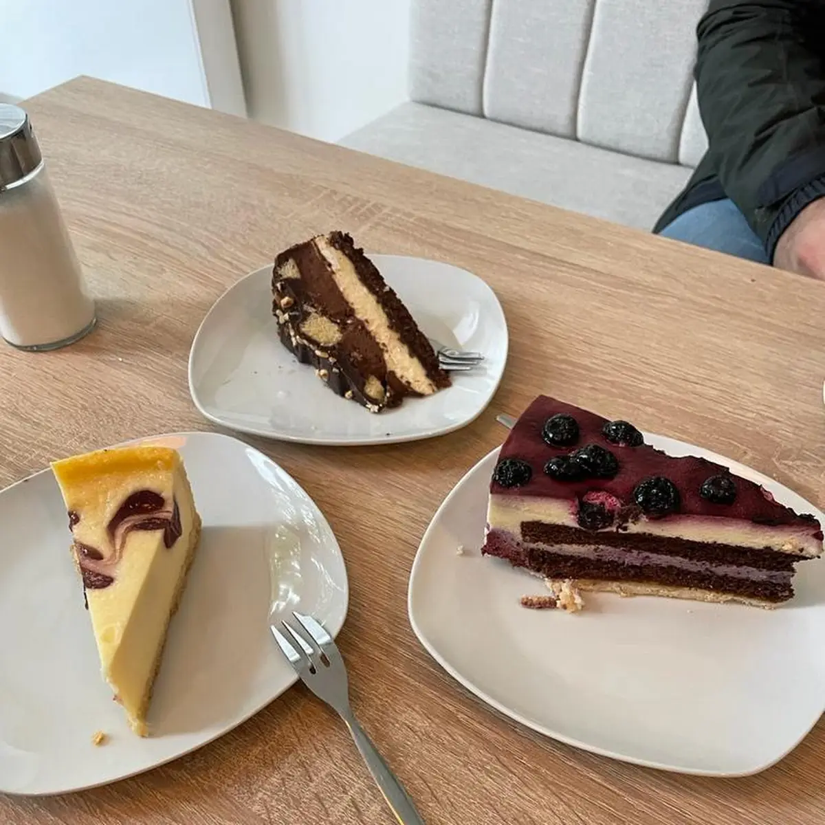 Cakes