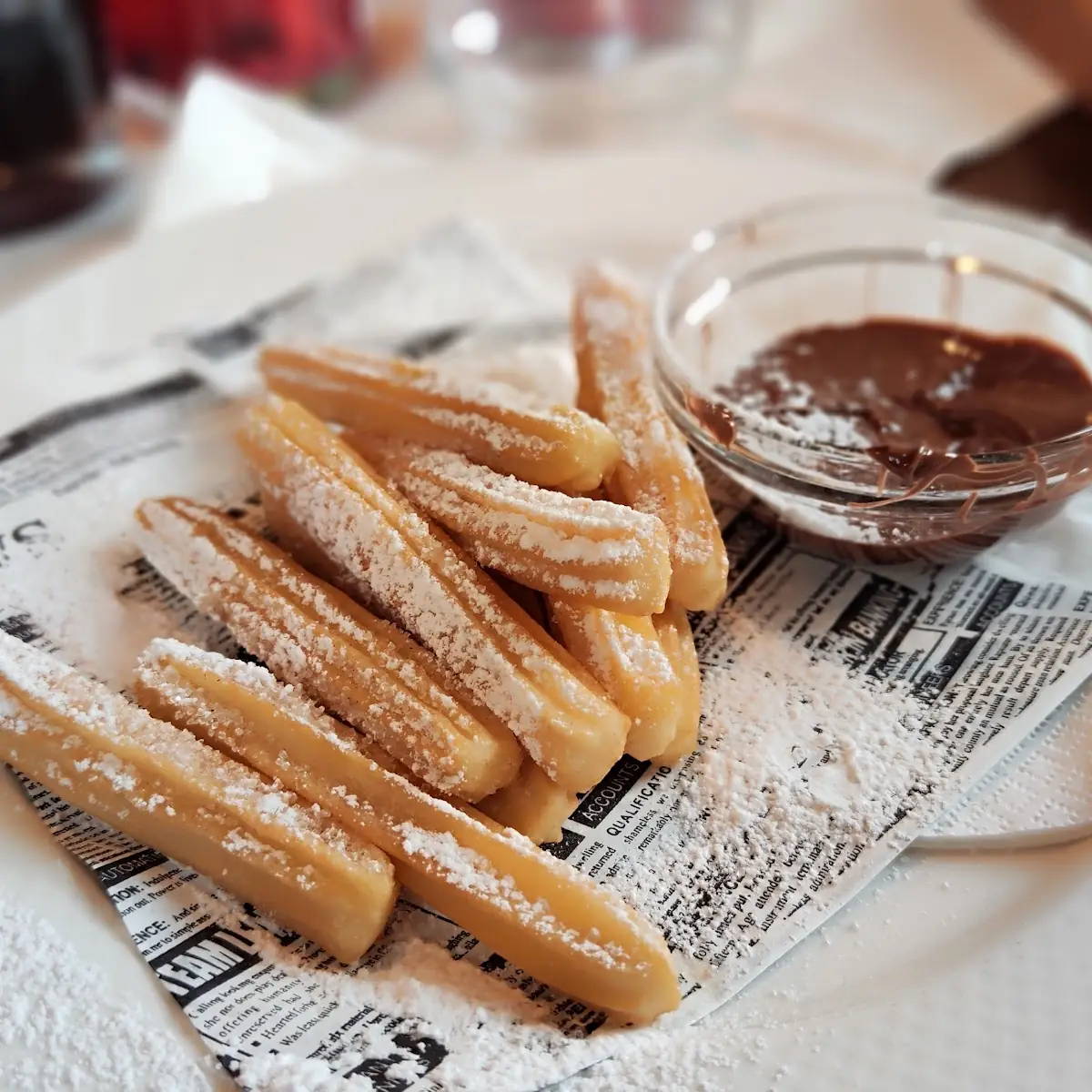 Churros Mit Zimt-zucker Und Nutella