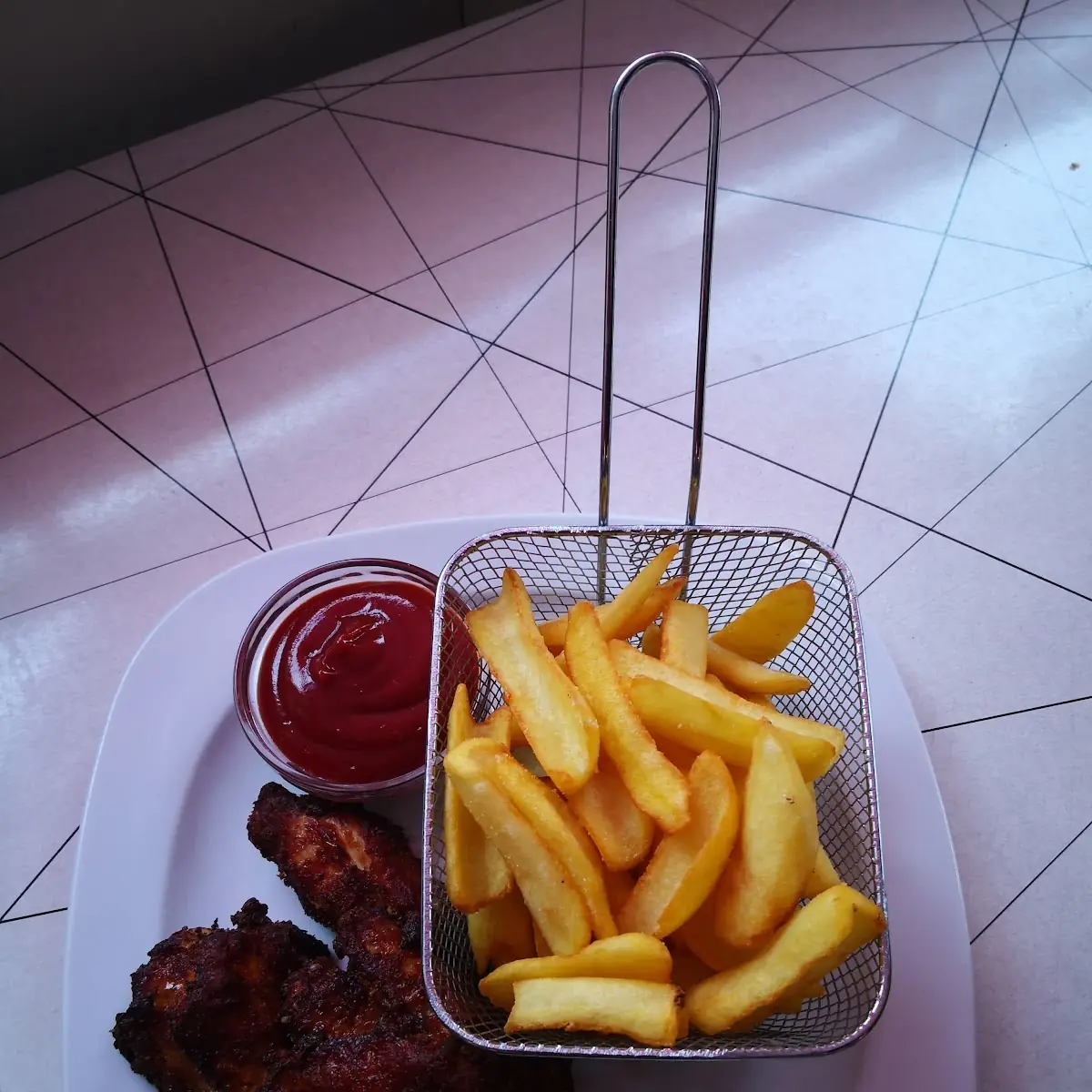 Wings with Fries