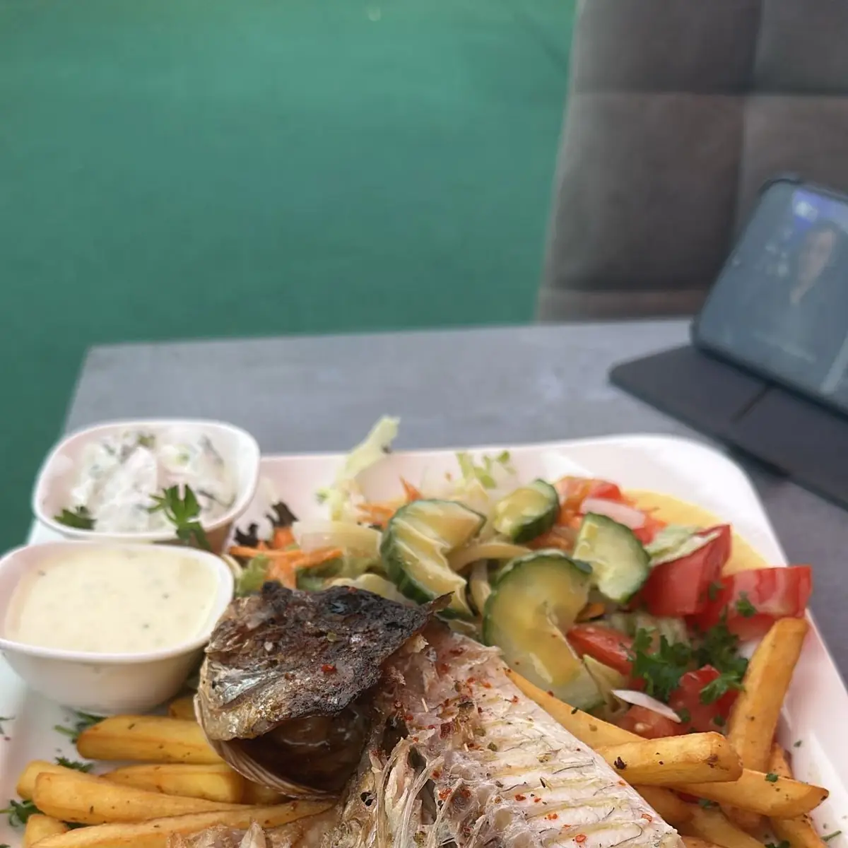 Gegrillter Fischteller