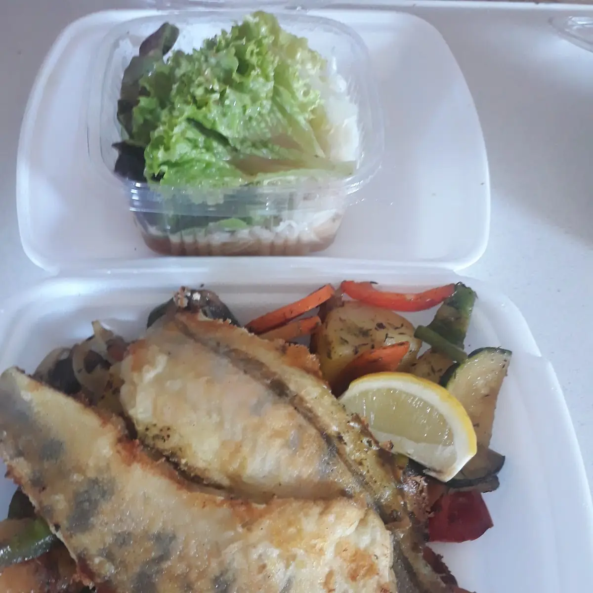Wu Derbares Zander Filet Mit Gemüseteller