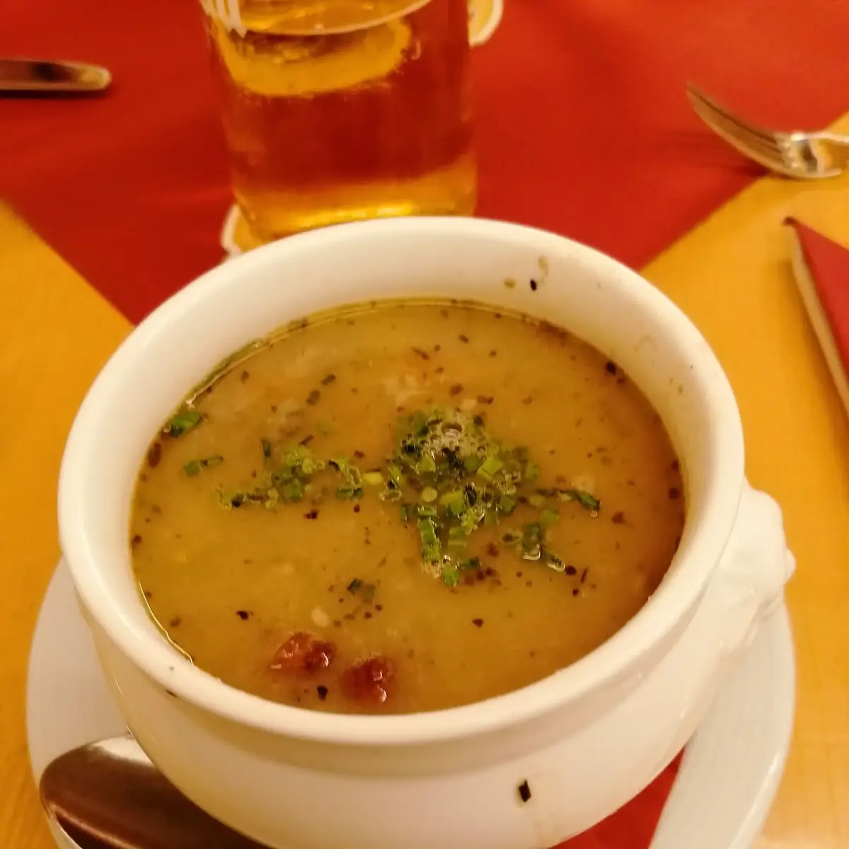 Wildeinmachknödelsuppe