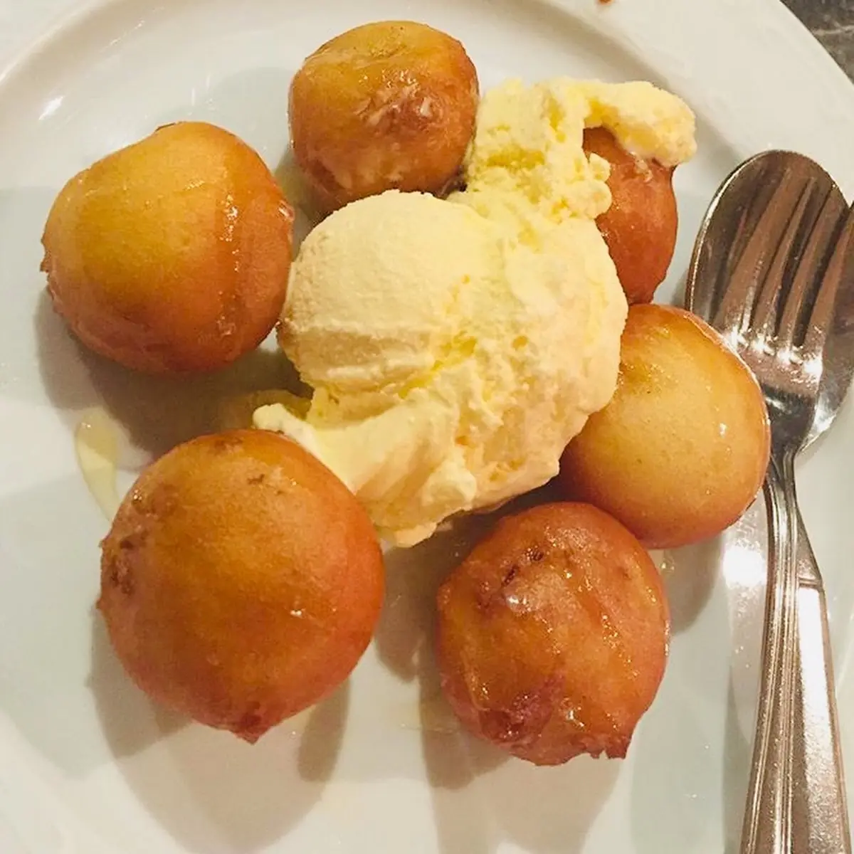 Gebackene Bananen Mit Honig Und Eis