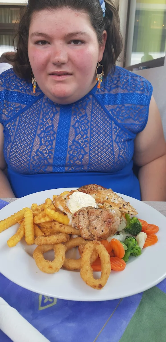 Grillteller Gemüse Und Pommes