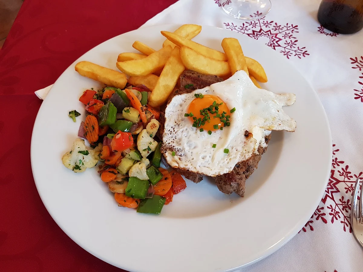 Steak Mit Spiegelei
