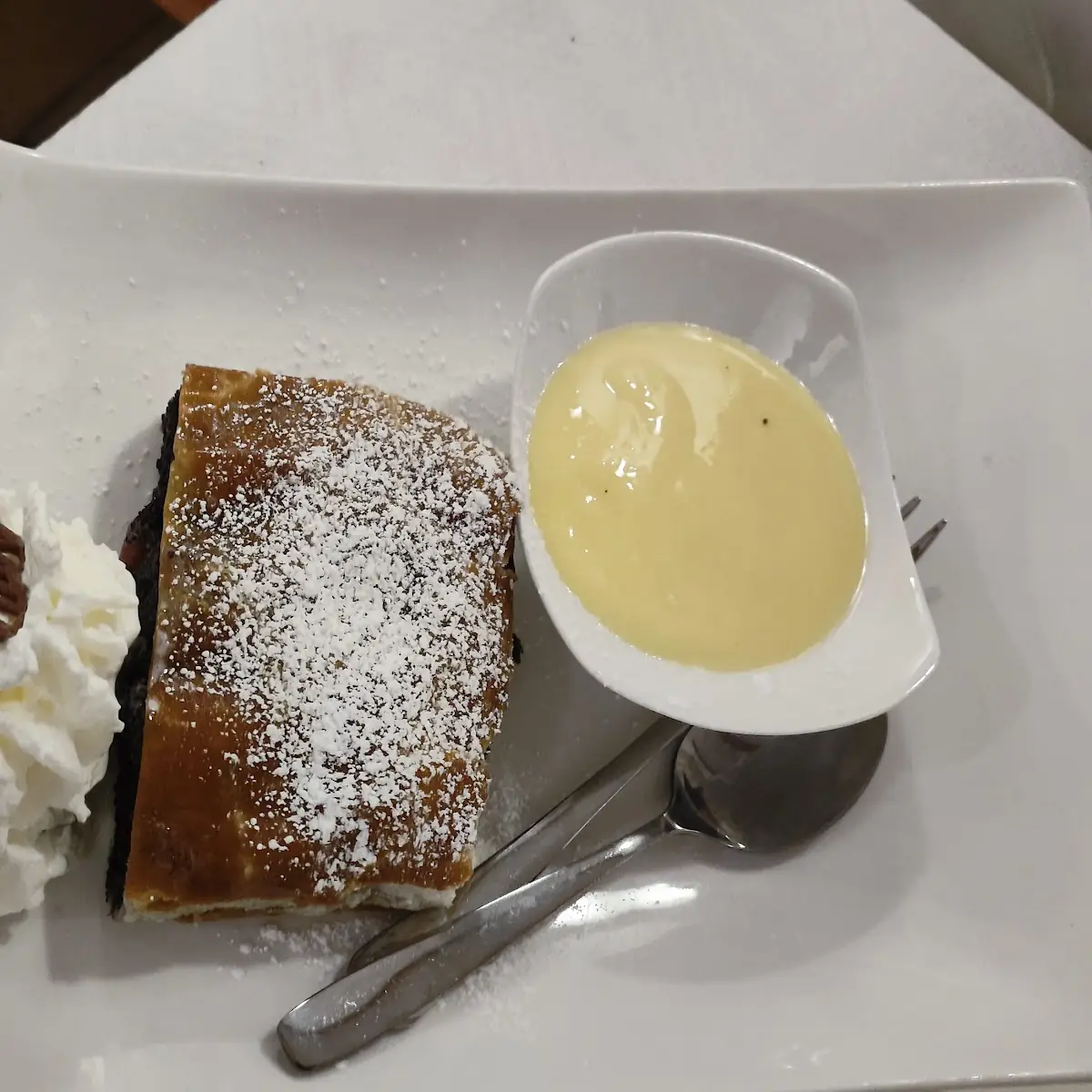 Apfel-mandel-strudel Vanille Sauce