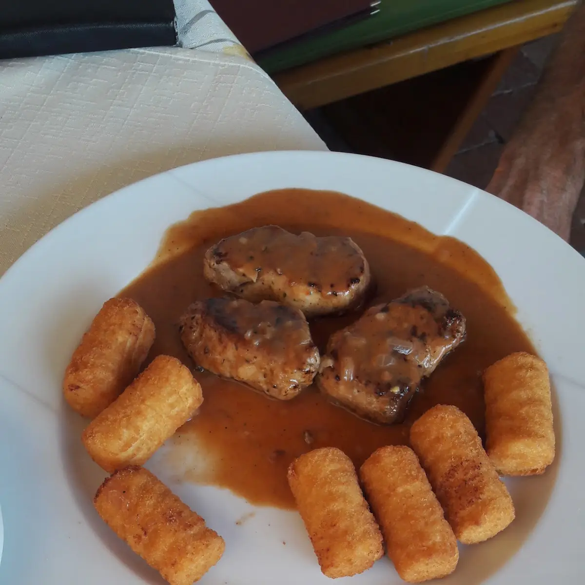 Schweinemedaillons Mit Kroketten