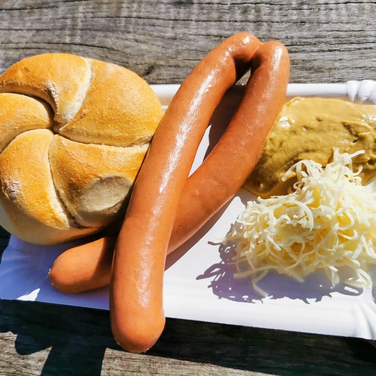 Frankfurter Mit Senf Und Kren