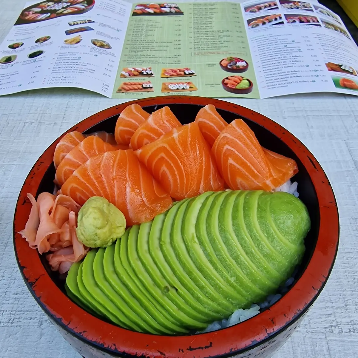 Avocado-Sake Don