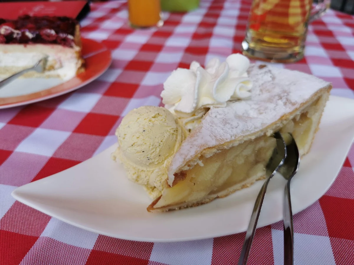 Gedeckte Apfelkuchen