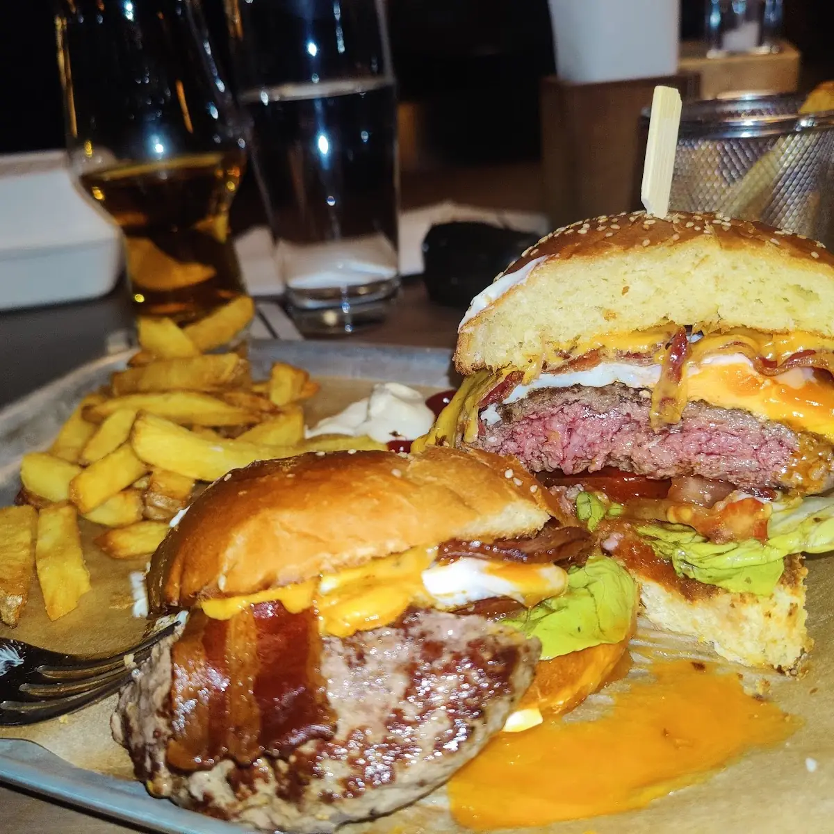 Bacon Burger Und Rare