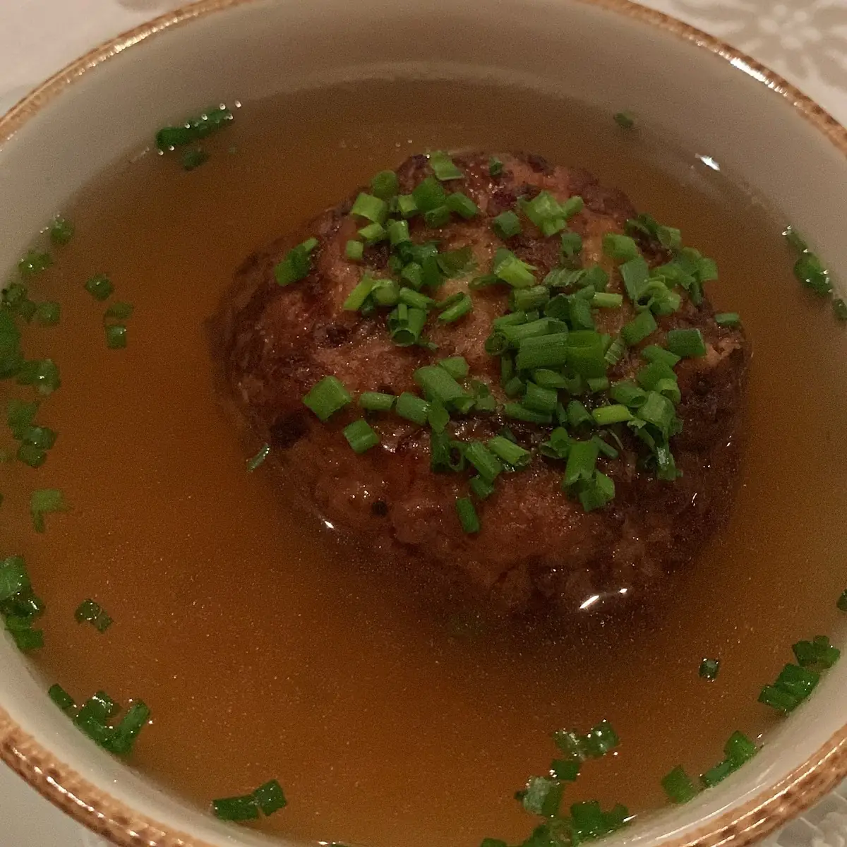 Kaspressknödelsuppe, Alpenrast Tyrol