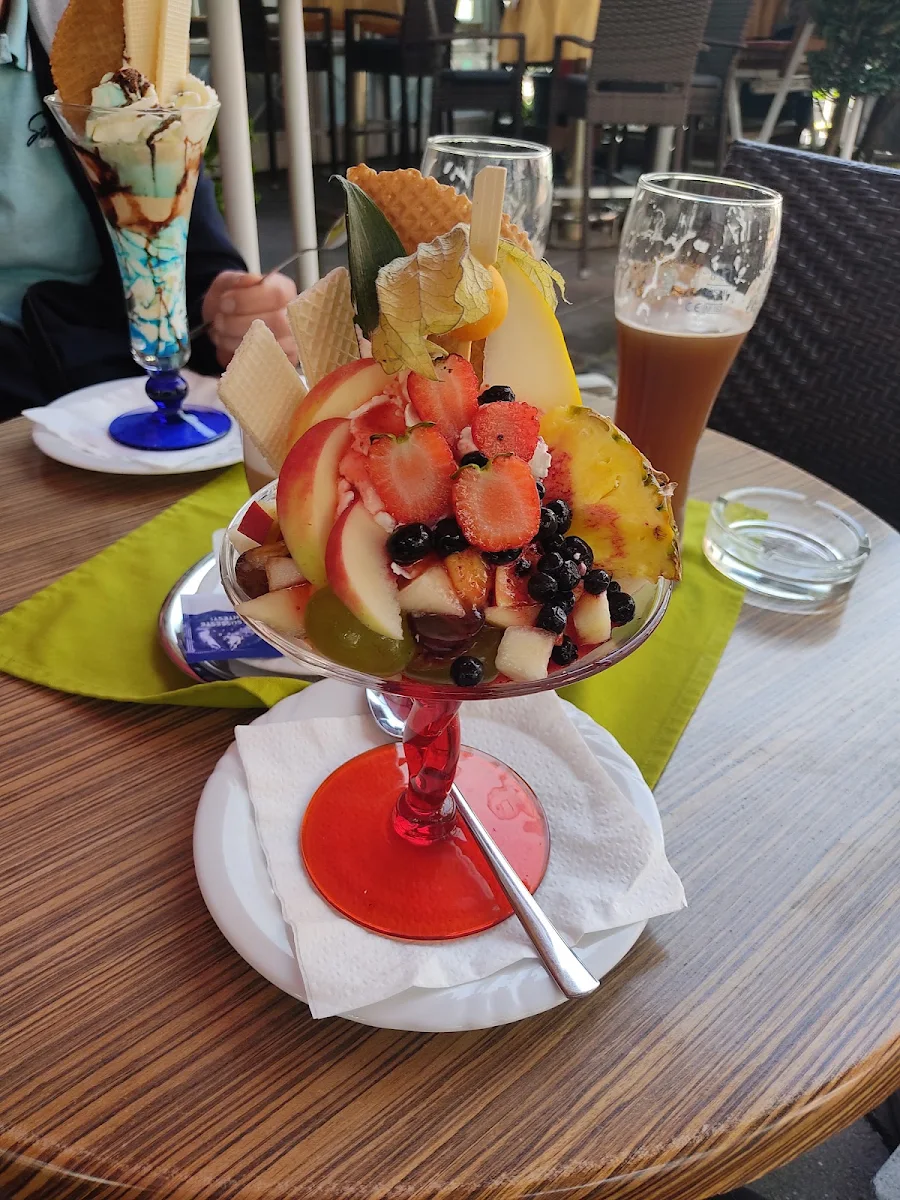 Früchtebecher