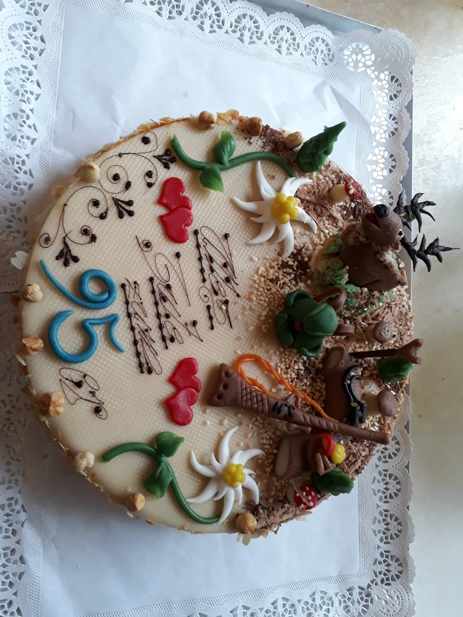 Nuss Torte Für N Jaga Zum Geburtstag
