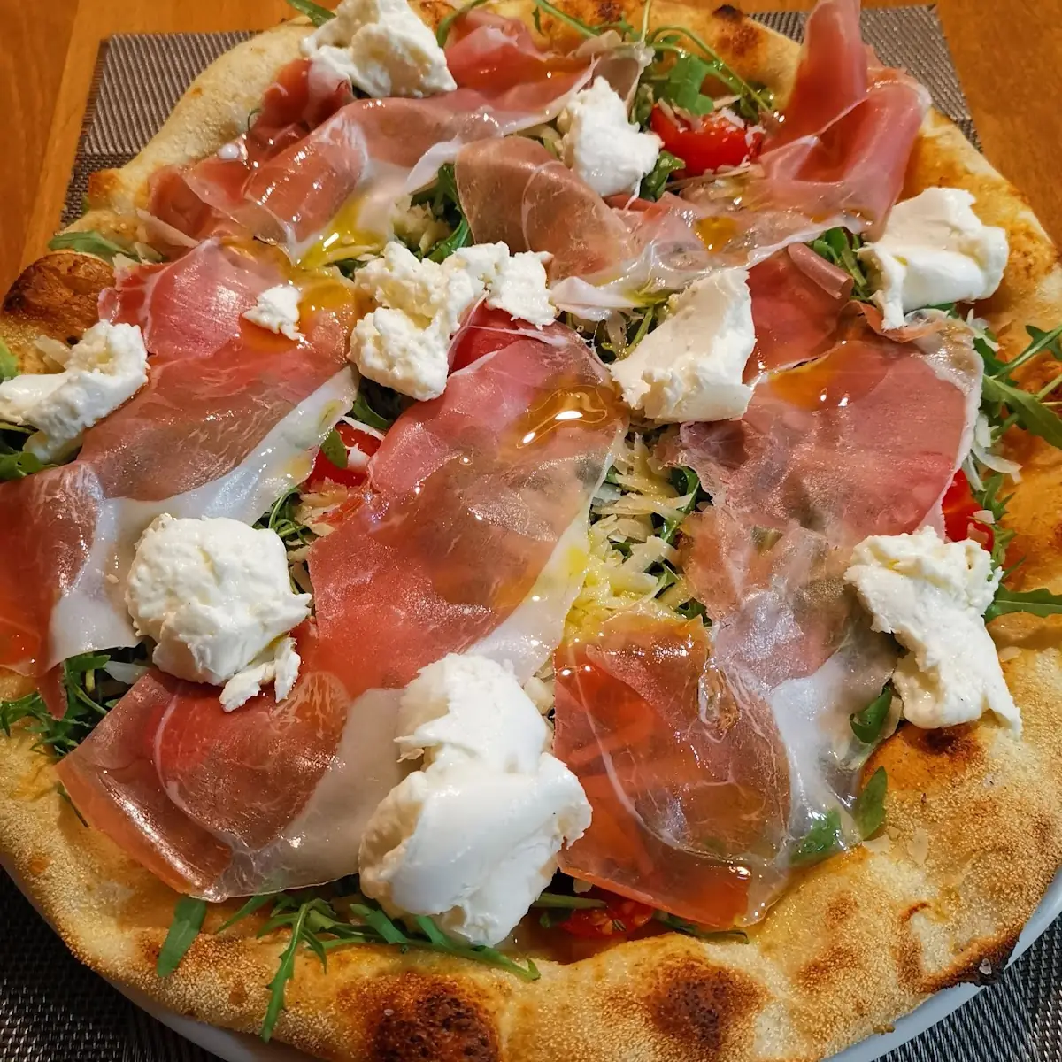 Pizza Prosciutto Crudo E Buffalo