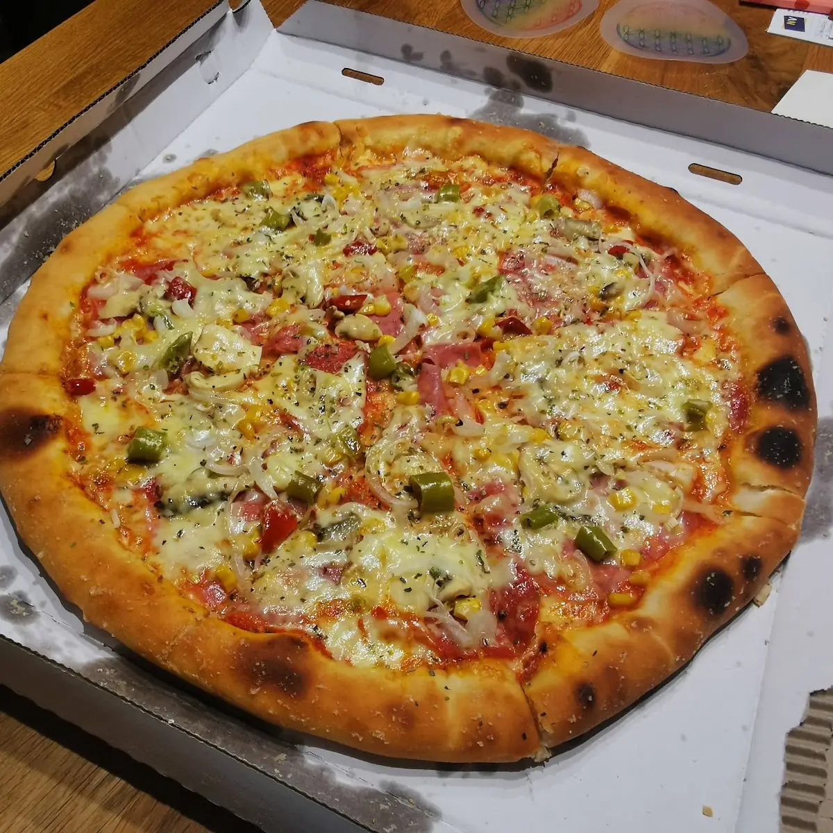 American Pizza Italia Mit Extras