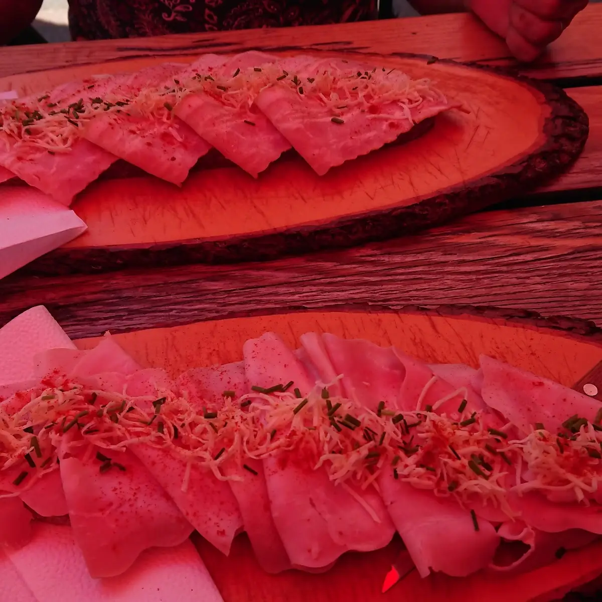 Ein Speck Und Ein Schinkenbrot