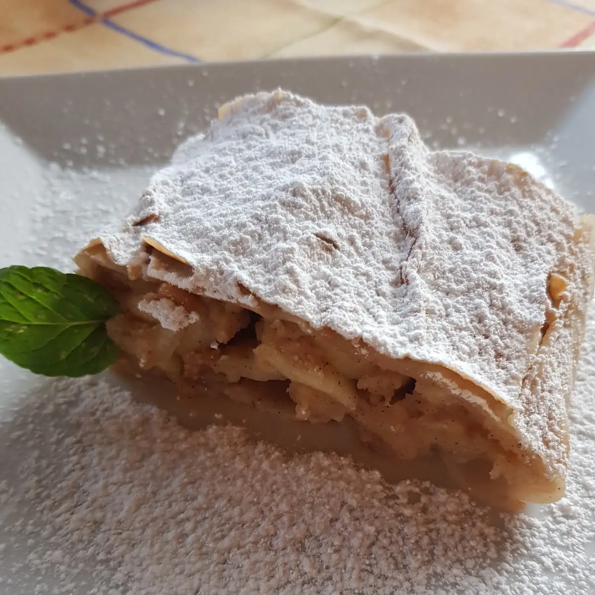 Apfelstrudel