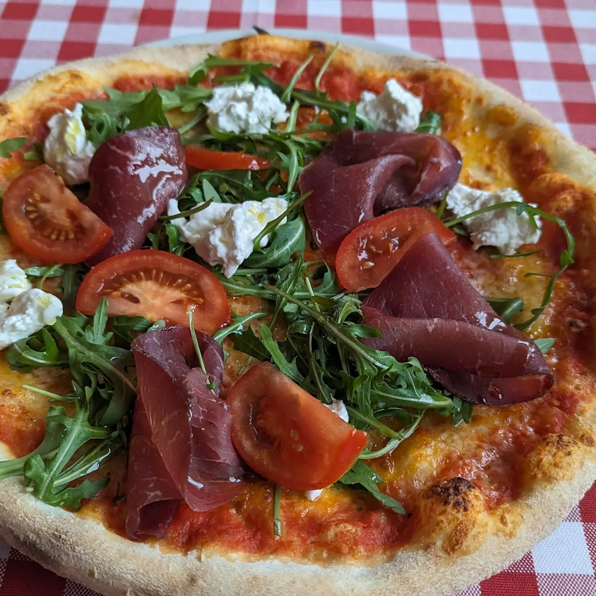 Pizza Burrata Und Bresaola