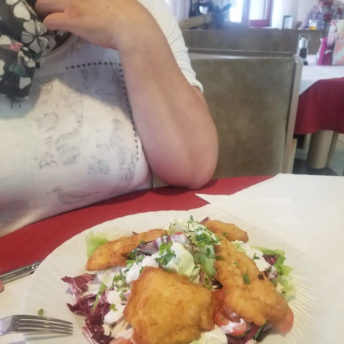 Steirischer Backhendlsalat