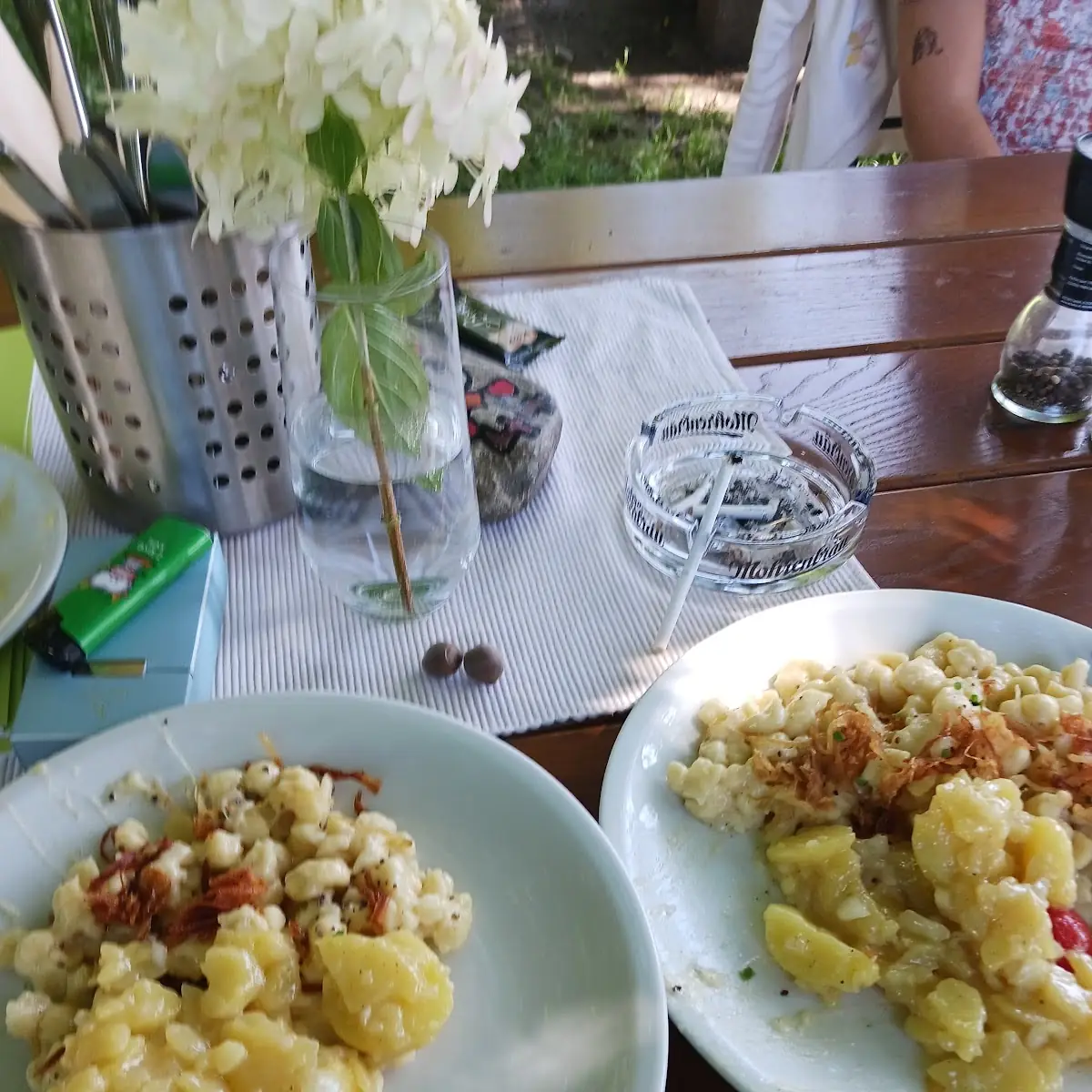 Vorarlberger Käsespätzle Mit Kartoffelsalat
