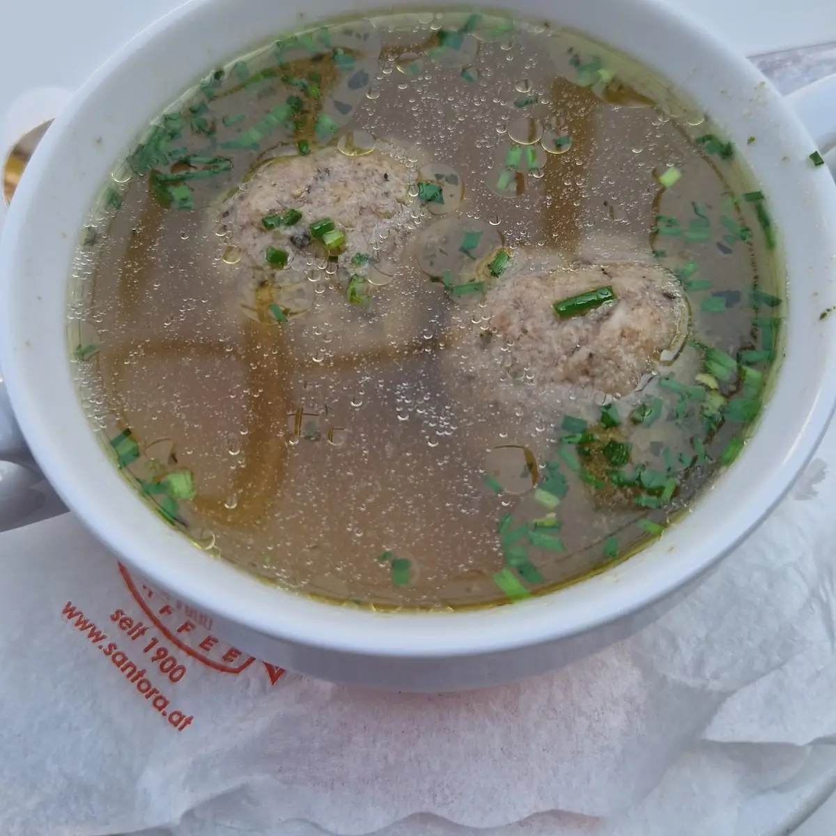 Leberknödelsuppe