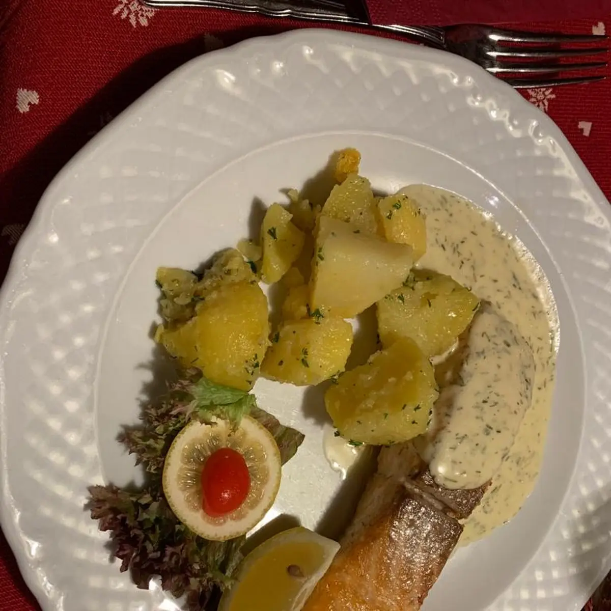 Kartoffel Und Kräuterbutter